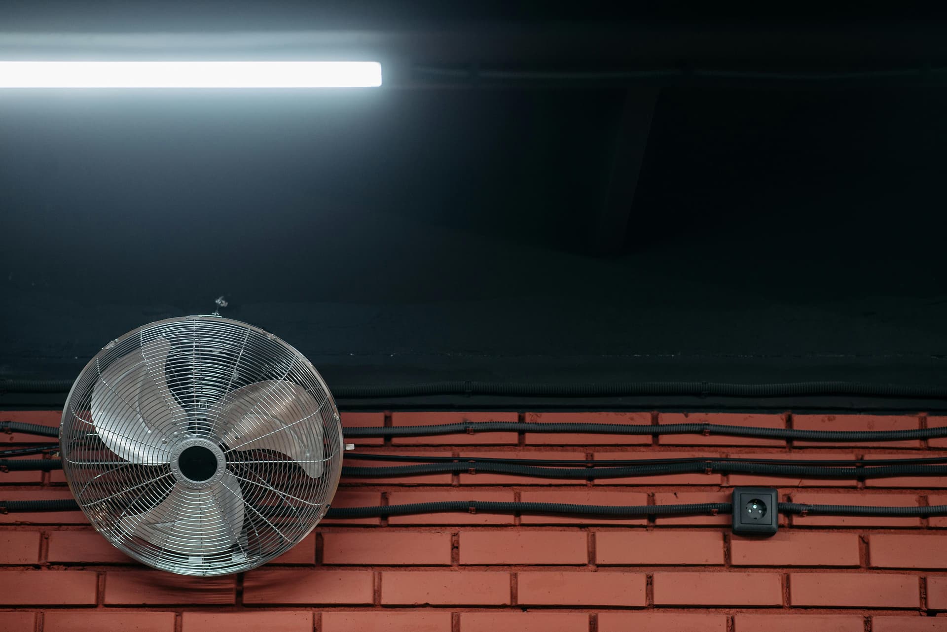 Tablas de referencia eléctrica AEA 90364 e IRAM para electricistas en Argentina