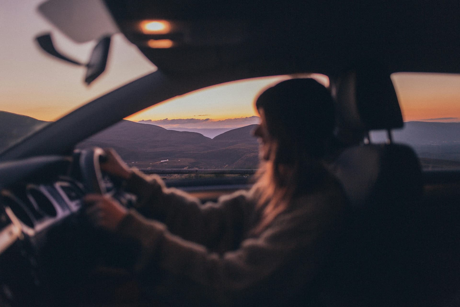 Calculadora de transferencia automotor Argentina 2026 - Calculá el costo de transferir tu auto, moto o camioneta comparando impuesto de sellos en 24 provincias