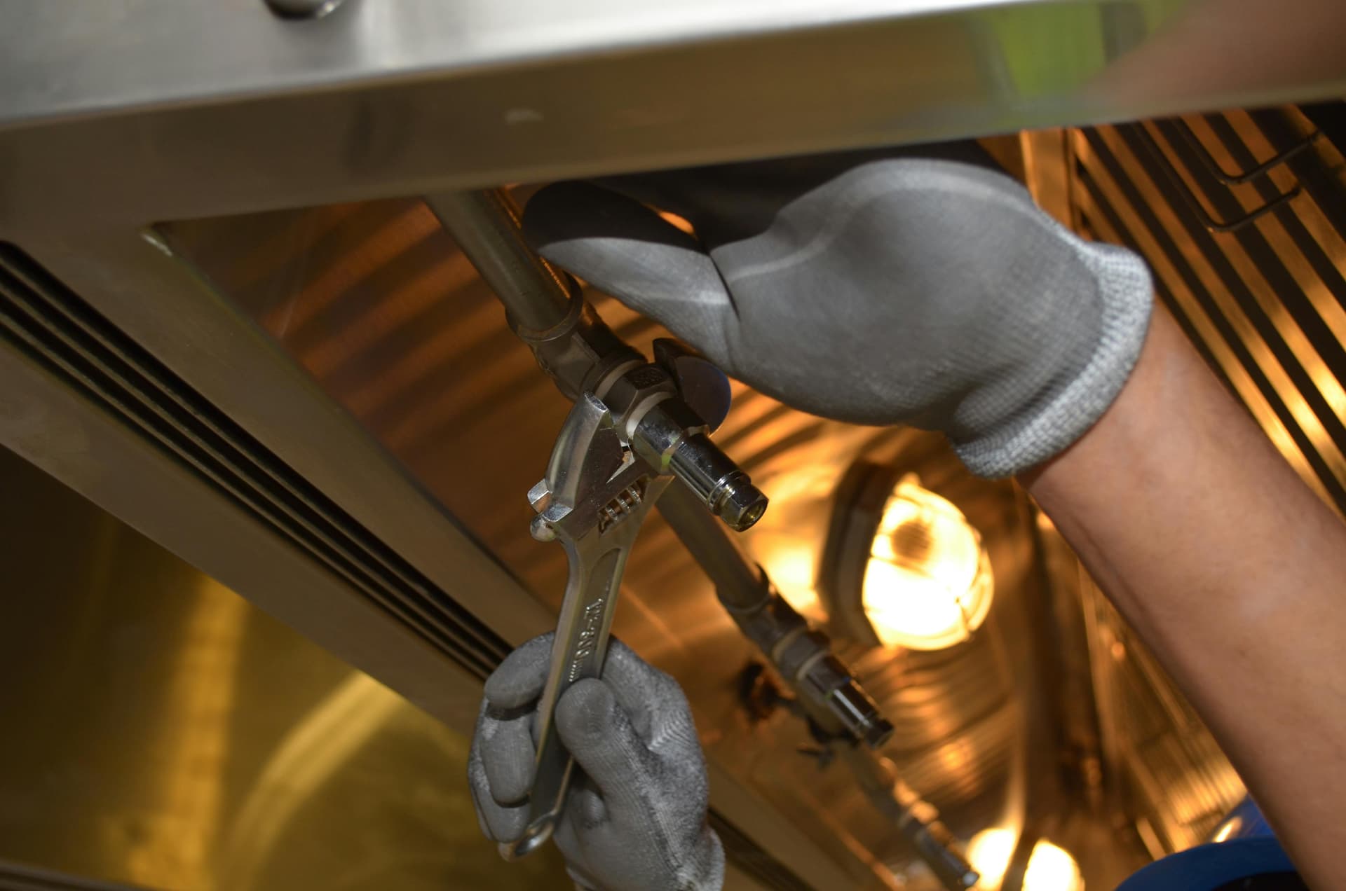 Calculadora de Plomería online — Hazen-Williams, diámetros IRAM y TDH para plomeros en Argentina Calculadora de plomería Hazen-Williams para instalaciones sanitarias domiciliarias — IRAM 13350 / AySA